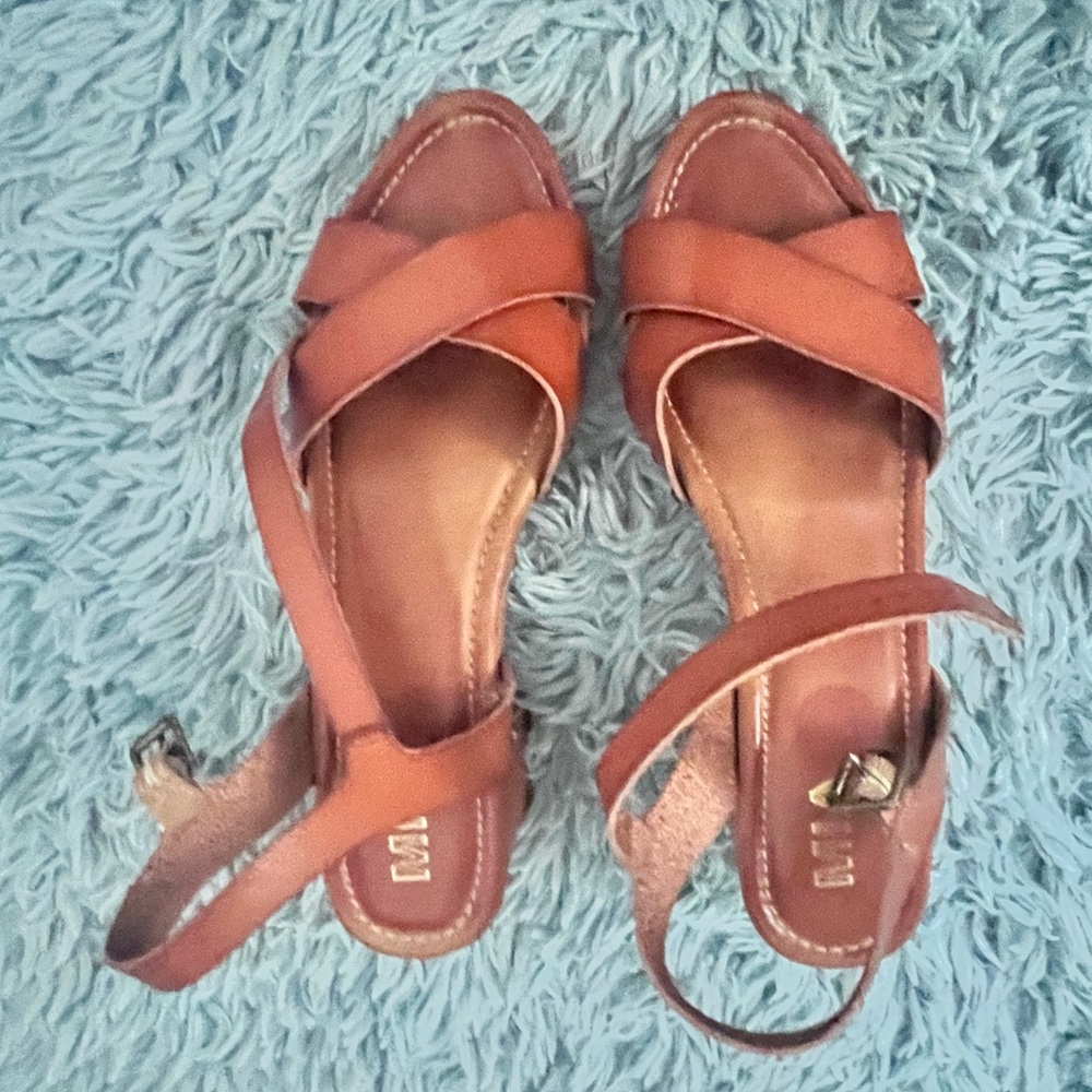 Mia Sandals